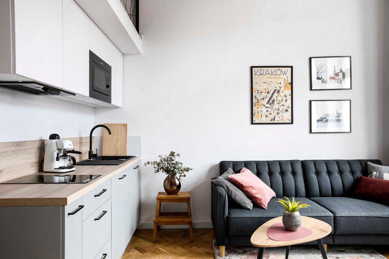 Charming Studio With Kitchen - Old Town, Main Station Krakau Buitenkant foto