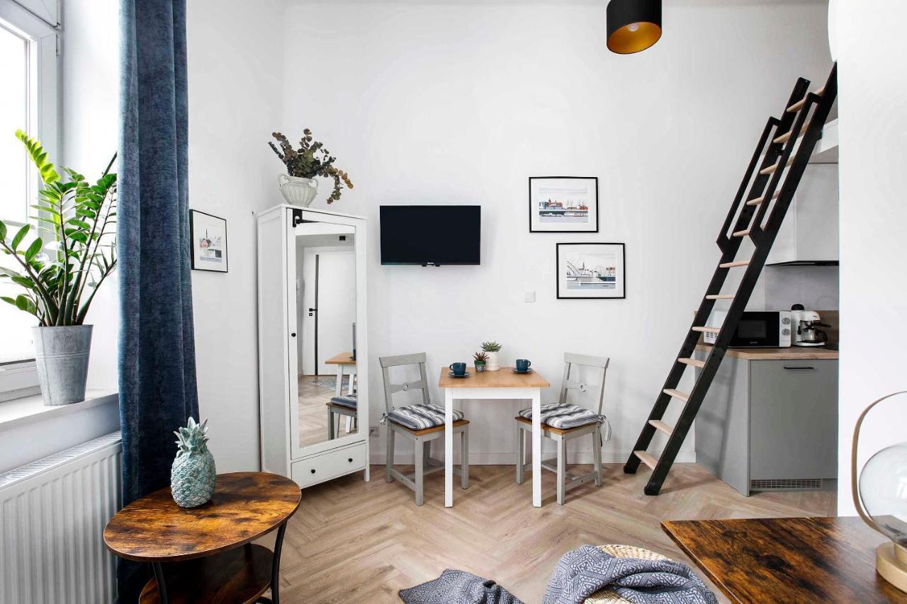 Charming Studio With Kitchen - Old Town, Main Station Krakau Buitenkant foto